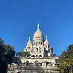 Beautiful apartment with Sacré-Coeur view in Paris